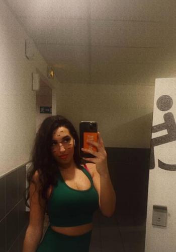 Ines, 23 Caucasian/White female escort, Medicine Hat